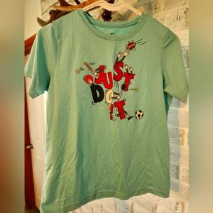 Nike Boys t shirt